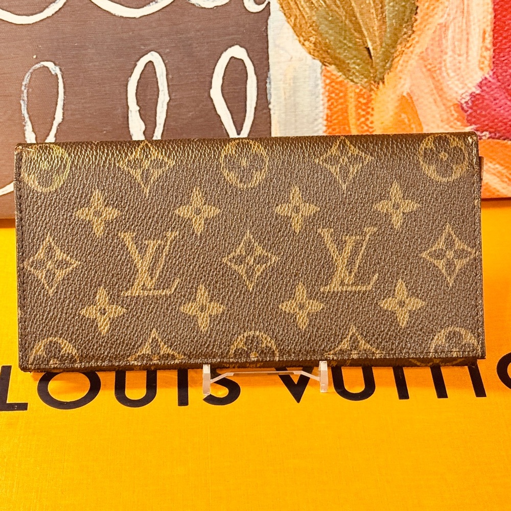 Louis Vuitton Monogram bifold wallet 100% hand made soft quilt leather - Picture 10 of 16